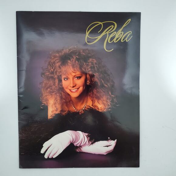 Vtg 1992 Reba McEntire Concert Tour Book Collectible Prop - Picture 1 of 15